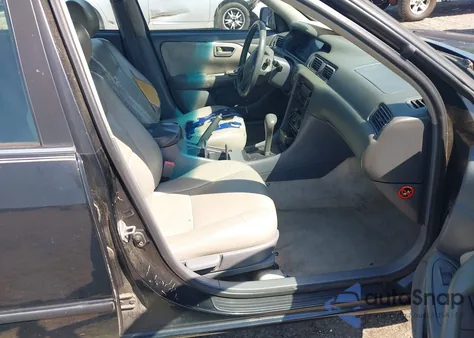 1997 Toyota Camry Le from USA, damaged, VIN 4T1BG22K8VU065740